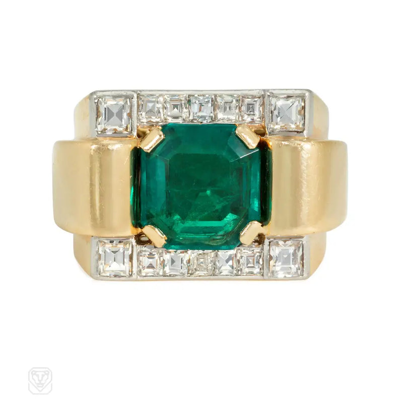 Chaumet Parise Emerald And Diamond Cocktail Ring
