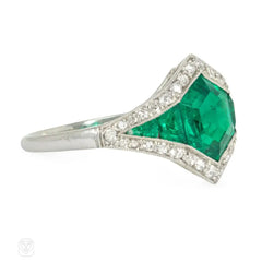 French Art Deco emerald and diamond ring